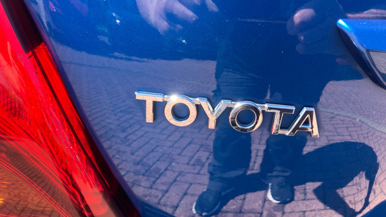 Toyota Yaris 1.33 VVT-i Icon 5dr Petrol Hatchback